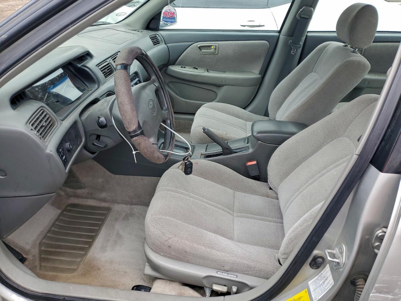 2001 TOYOTA CAMRY