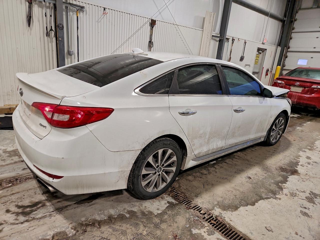 2016 HYUNDAI SONATA