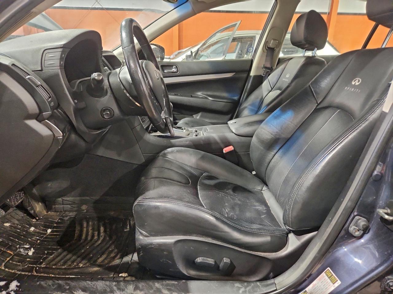 2012 INFINITI G37