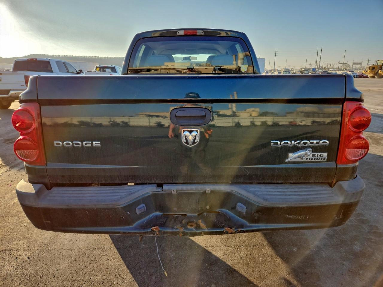 2011 DODGE Dakota