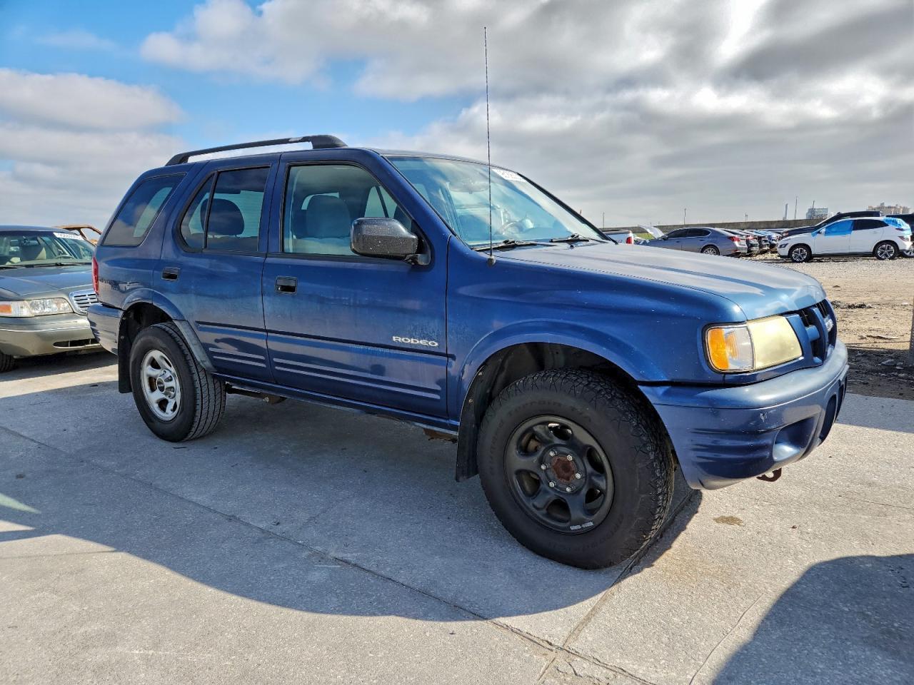 2004 ISUZU Rodeo