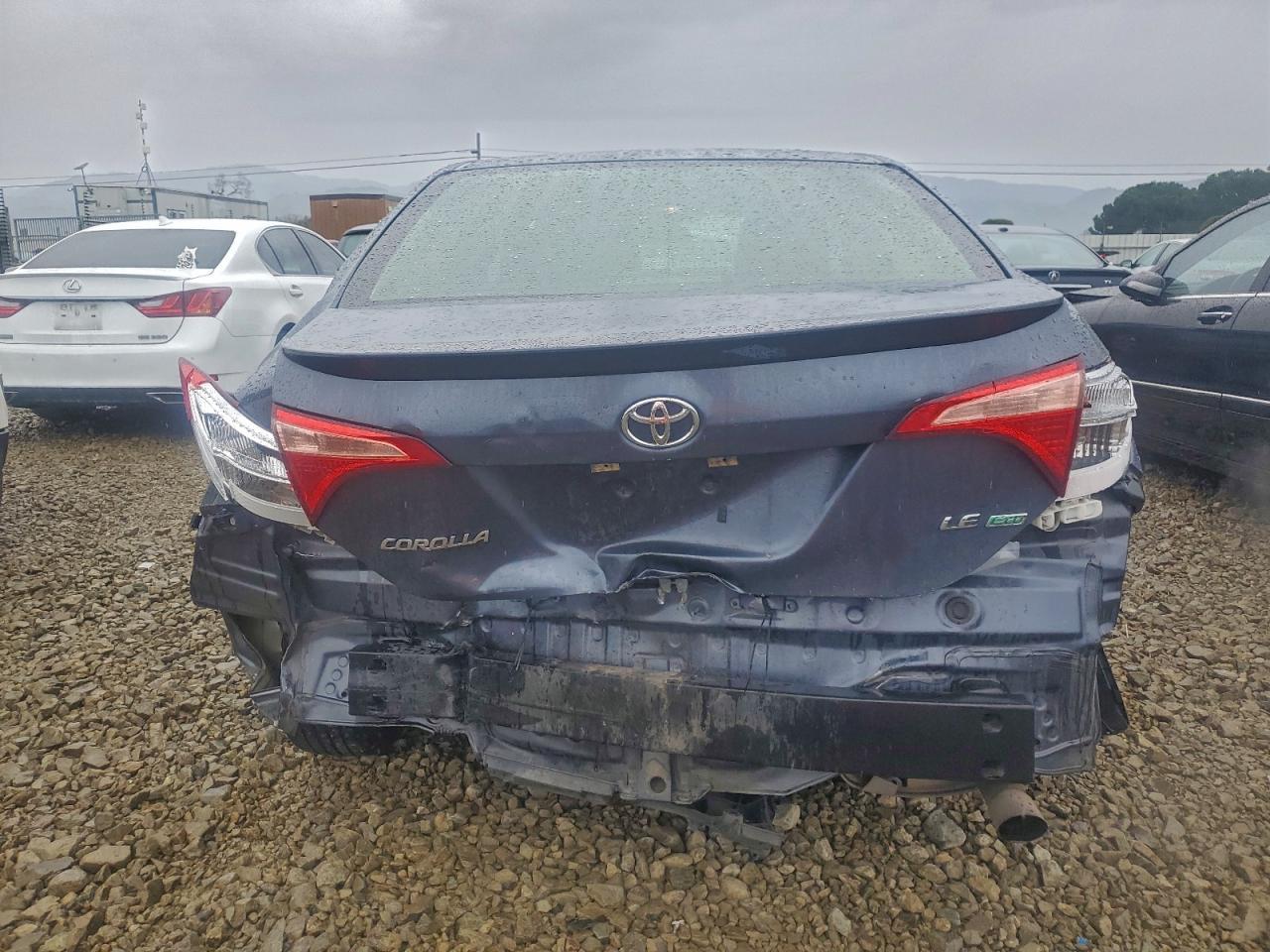 2017 TOYOTA COROLLA