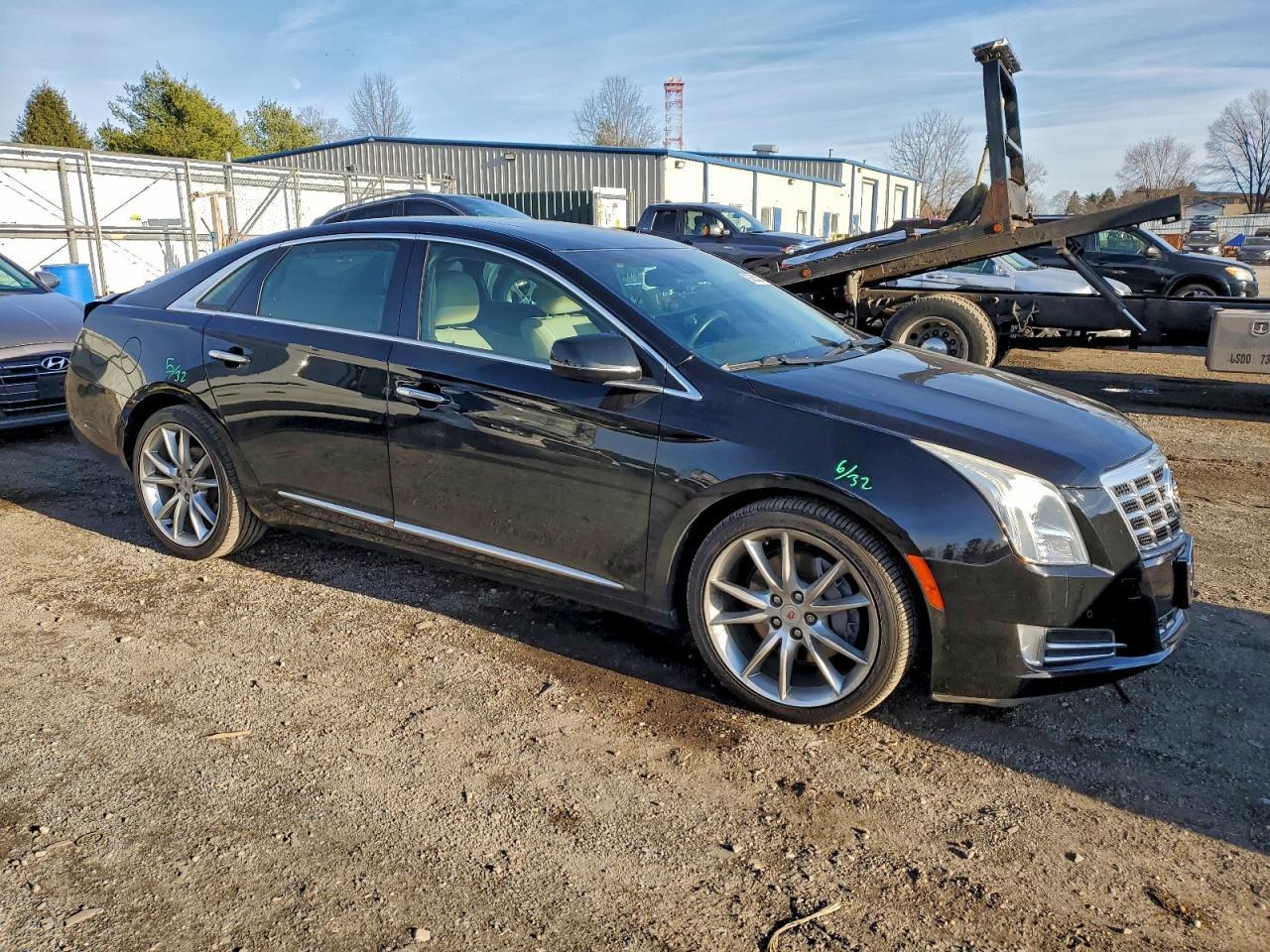 2013 CADILLAC XTS