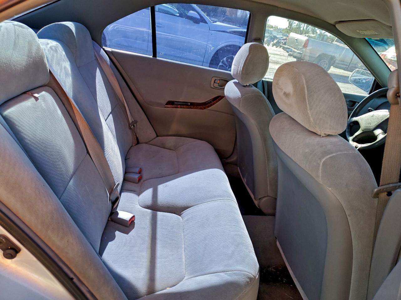 2000 MITSUBISHI Galant