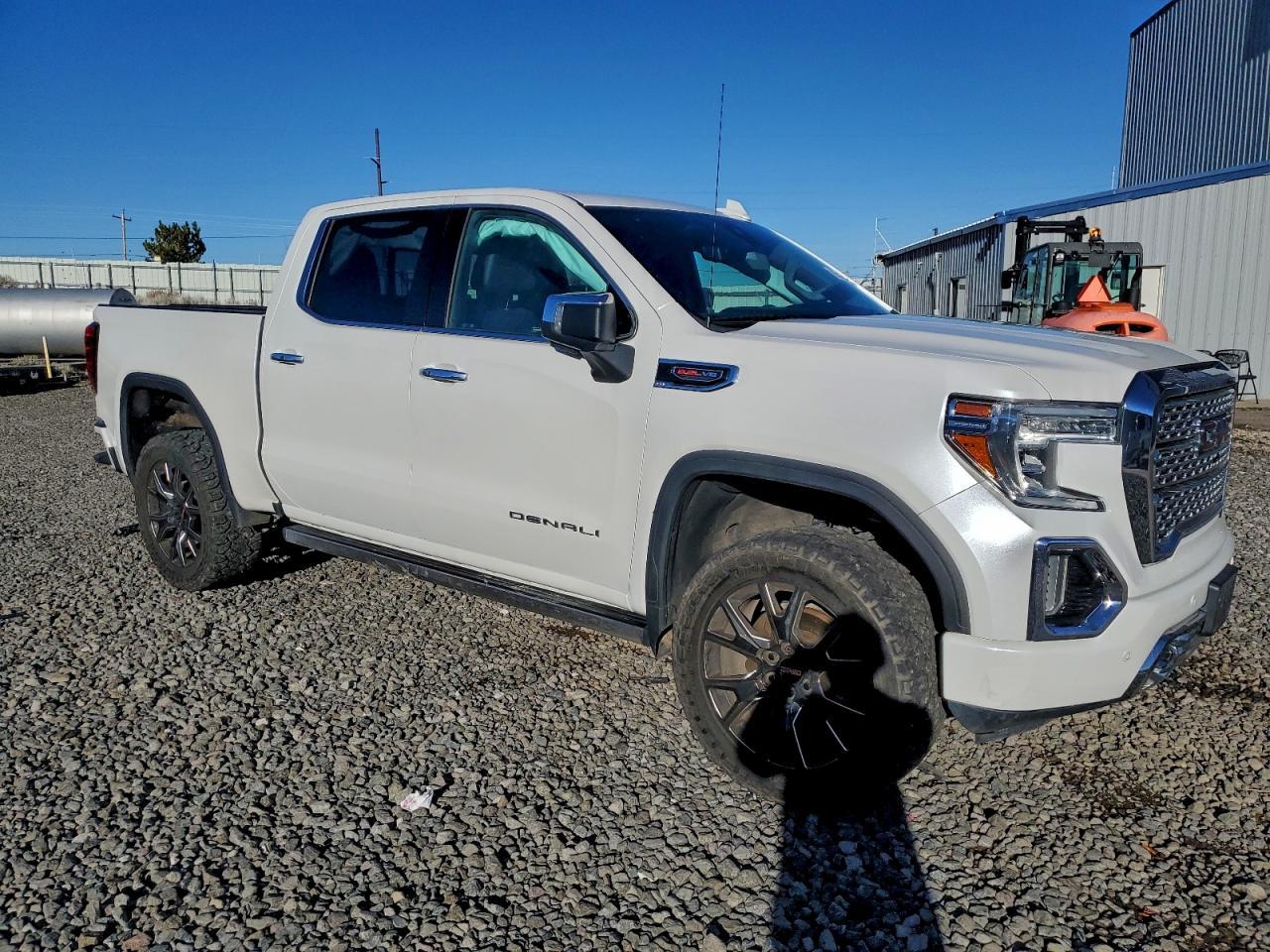 2020 GMC Sierra