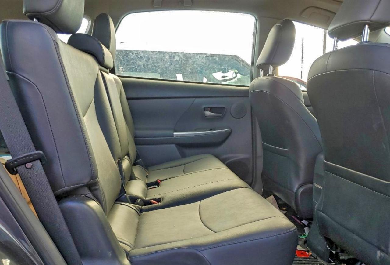 2012 TOYOTA PRIUS V