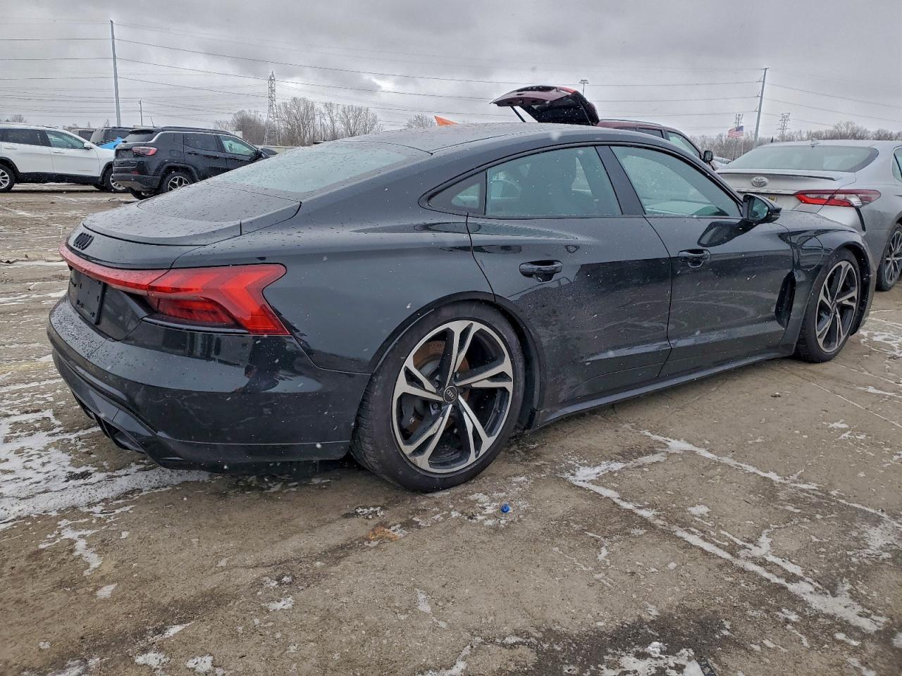 2023 AUDI e-tron GT