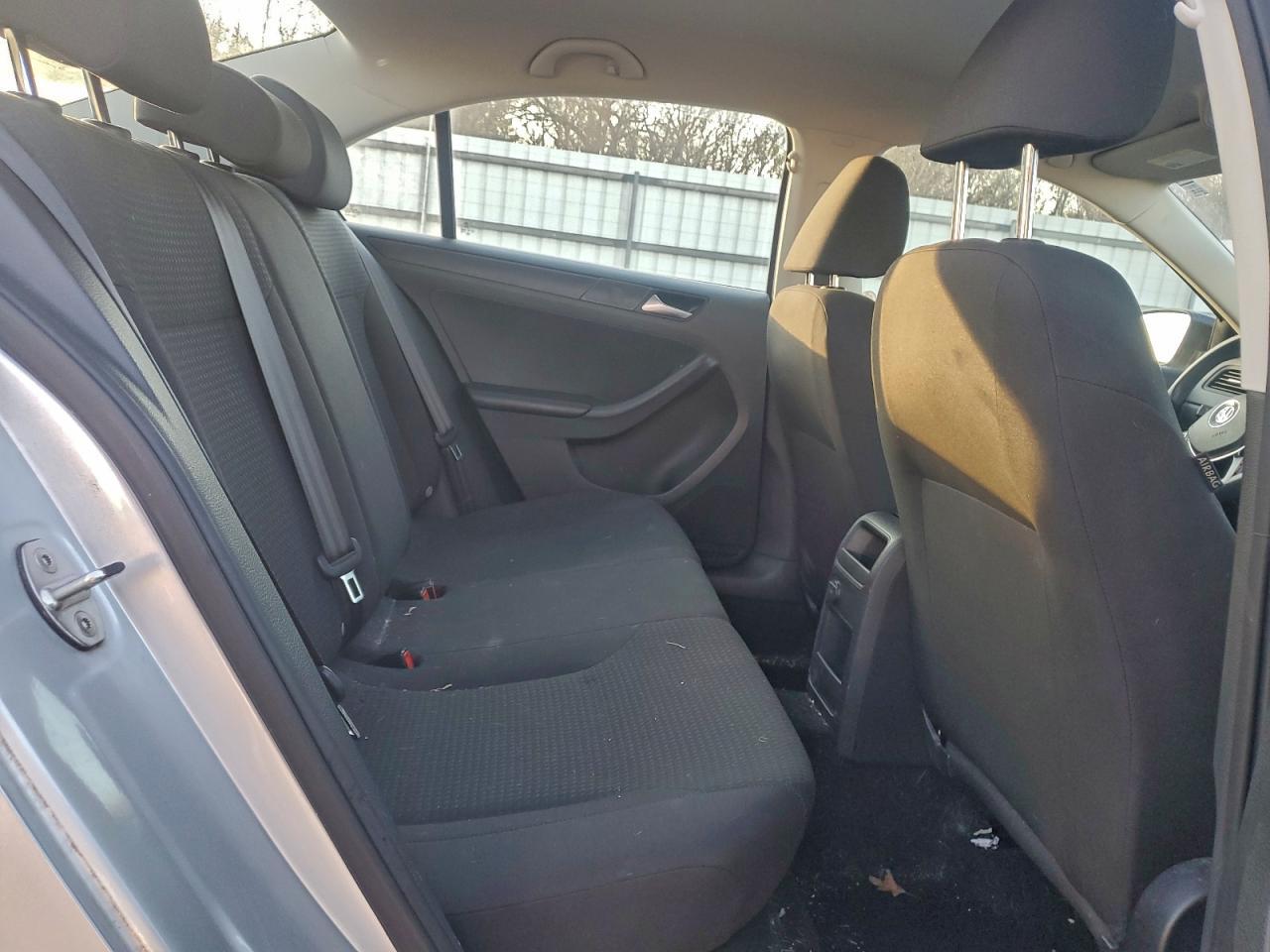 2016 VOLKSWAGEN JETTA