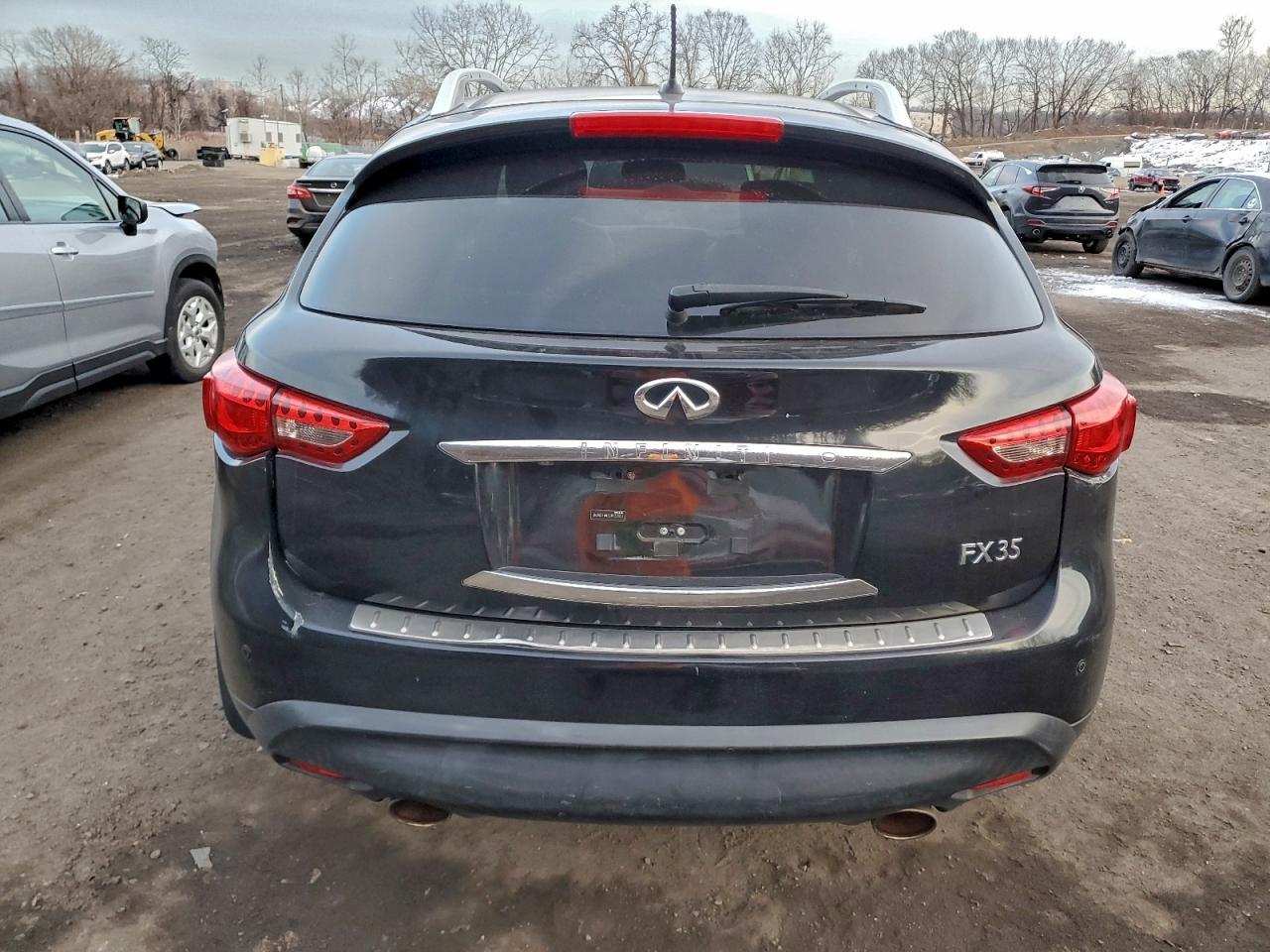 2012 INFINITI FX35