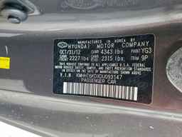2013 HYUNDAI GENESIS