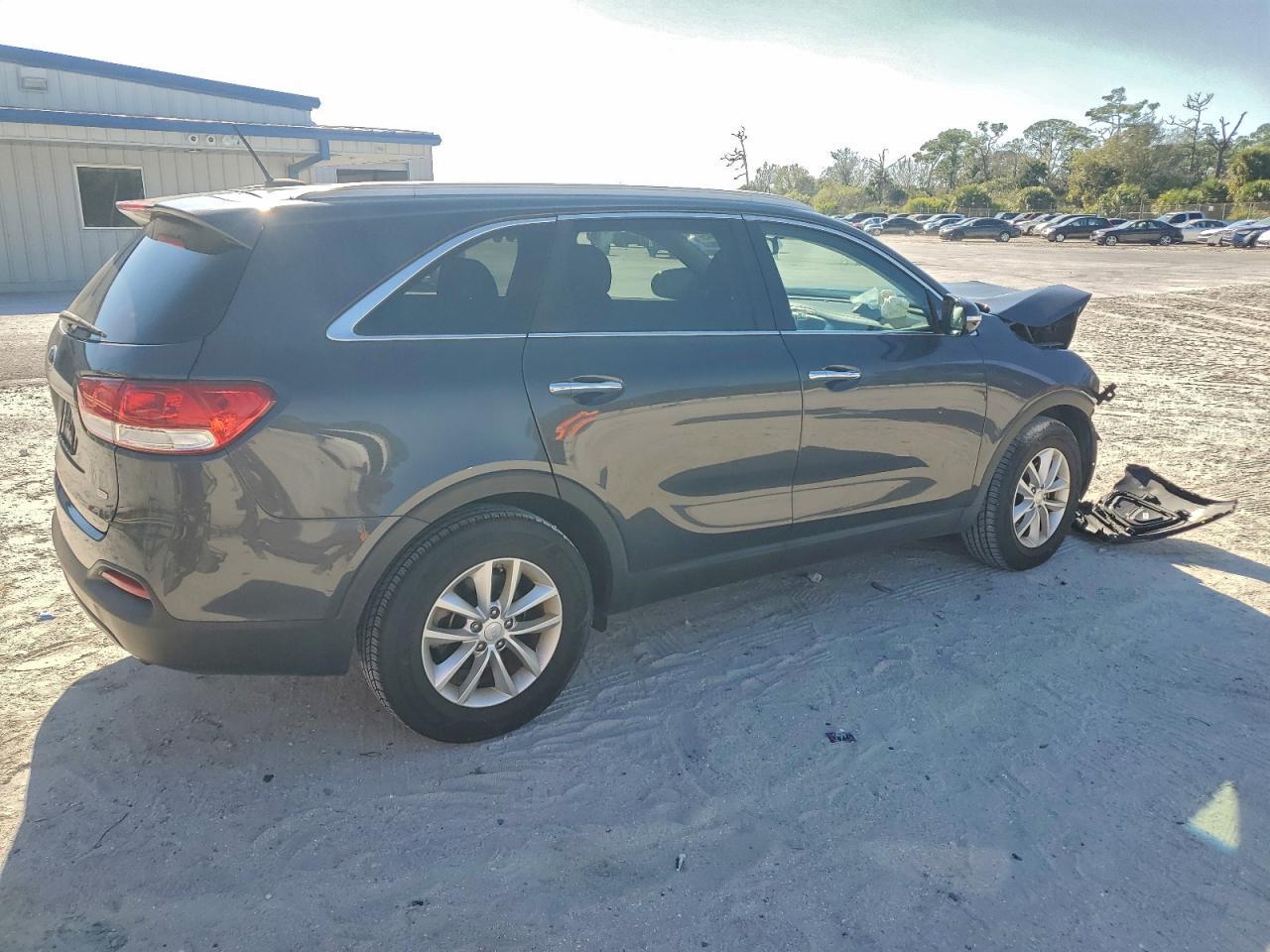 2017 KIA SORENTO