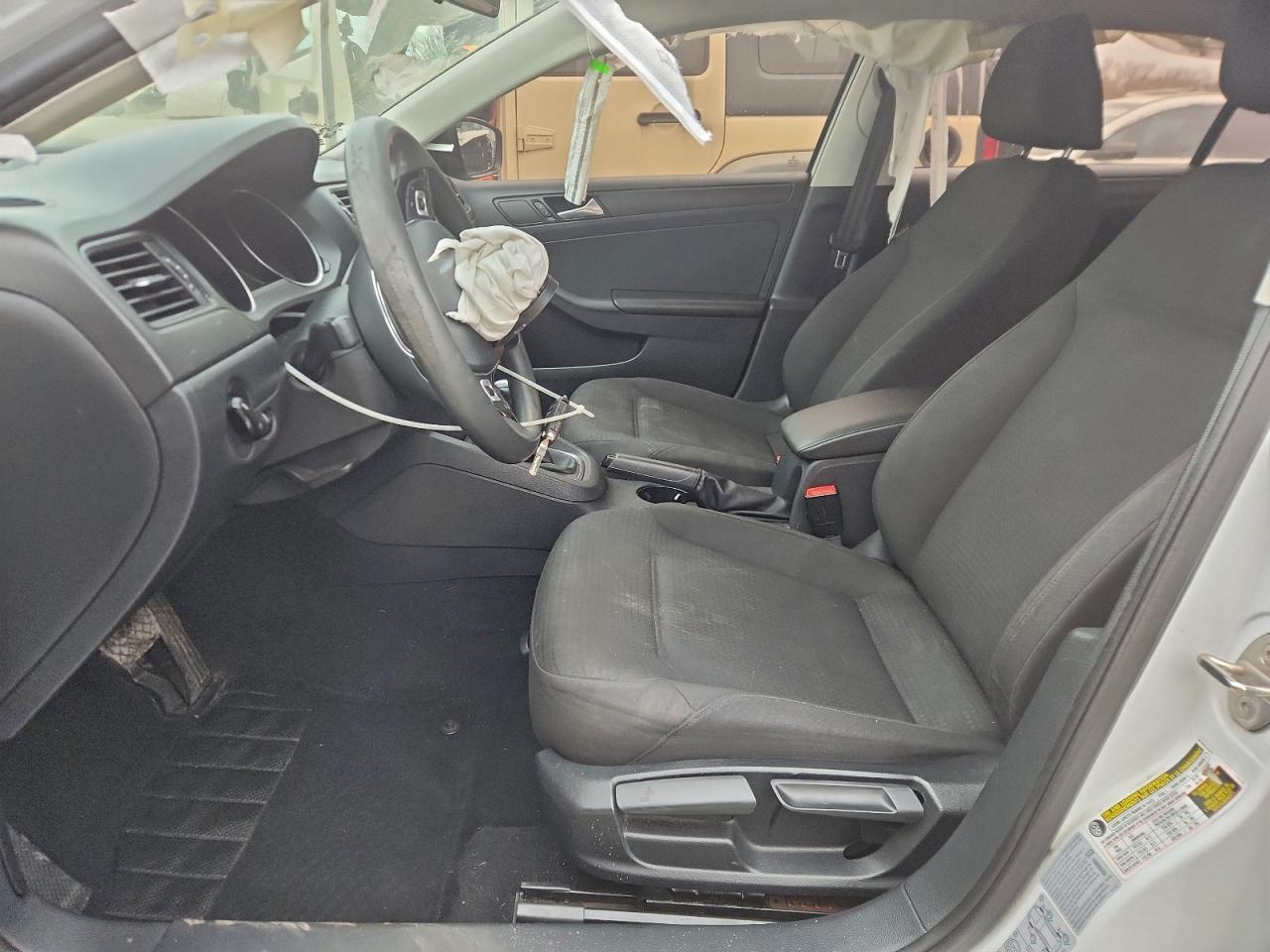 2015 VOLKSWAGEN JETTA