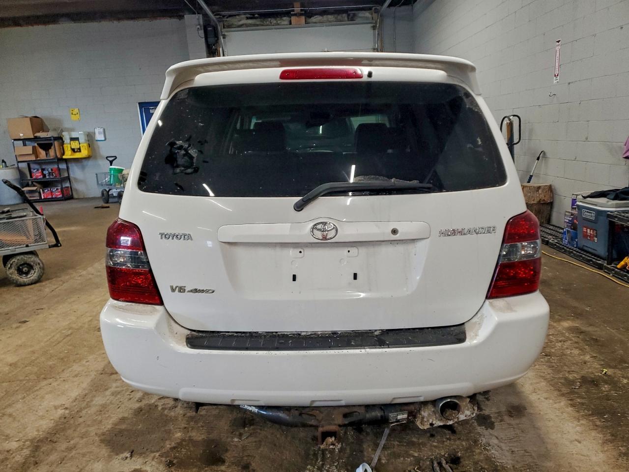 2005 TOYOTA HIGHLANDER