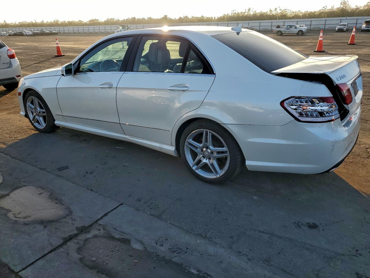2013 MERCEDES-BENZ E-Class