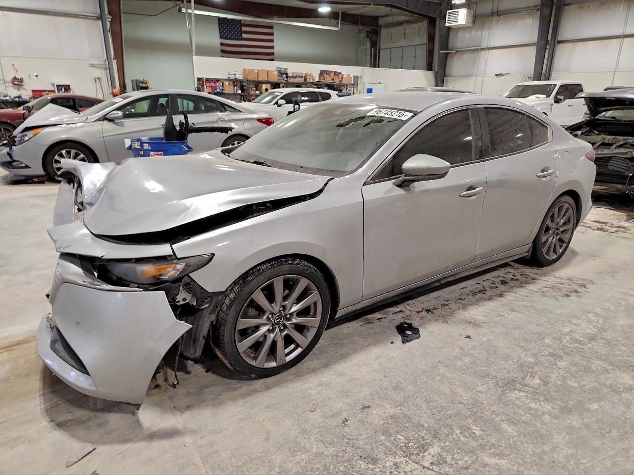 2020 MAZDA 3