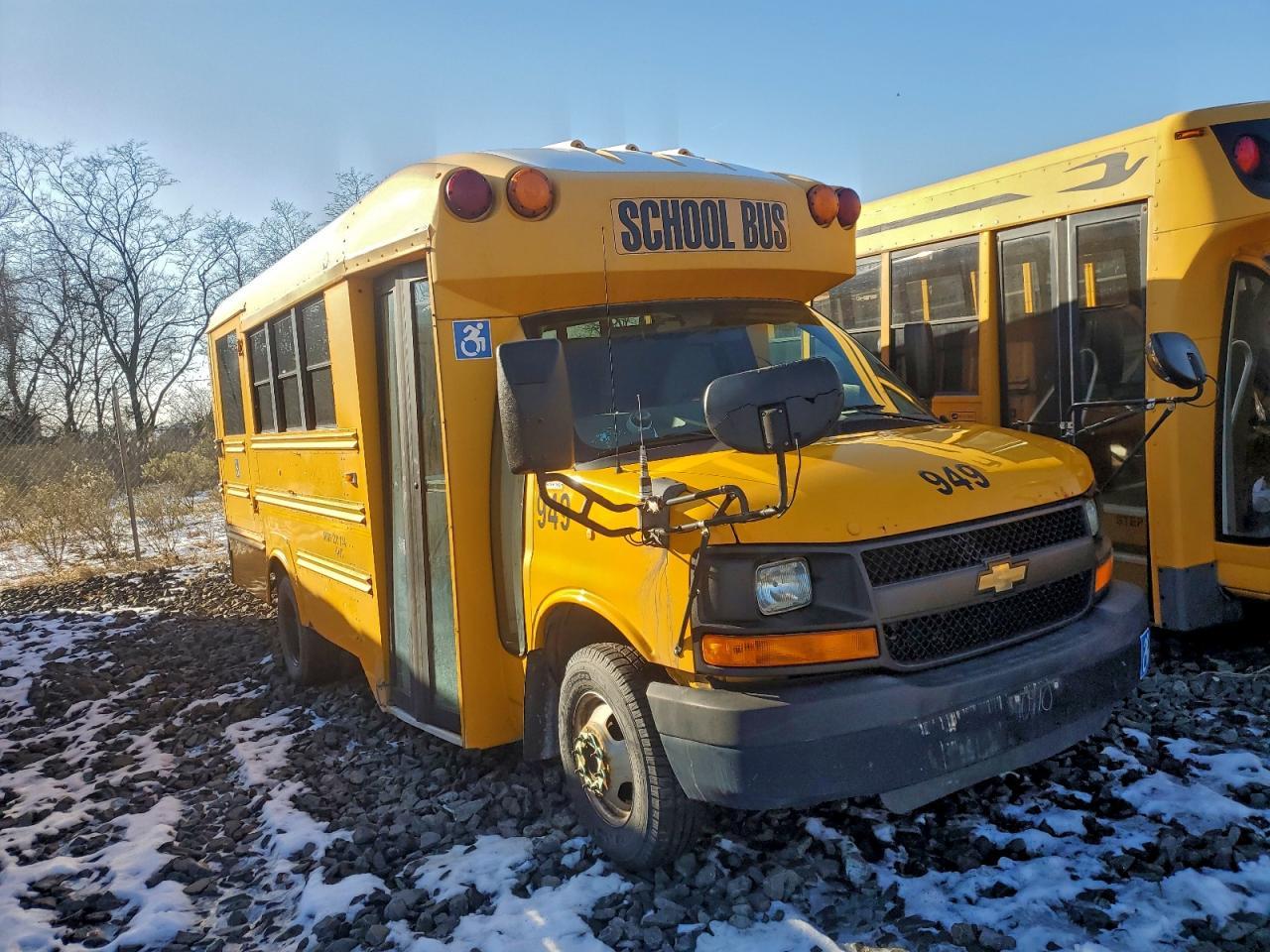 2013 CHEVROLET EXPRESS 2500