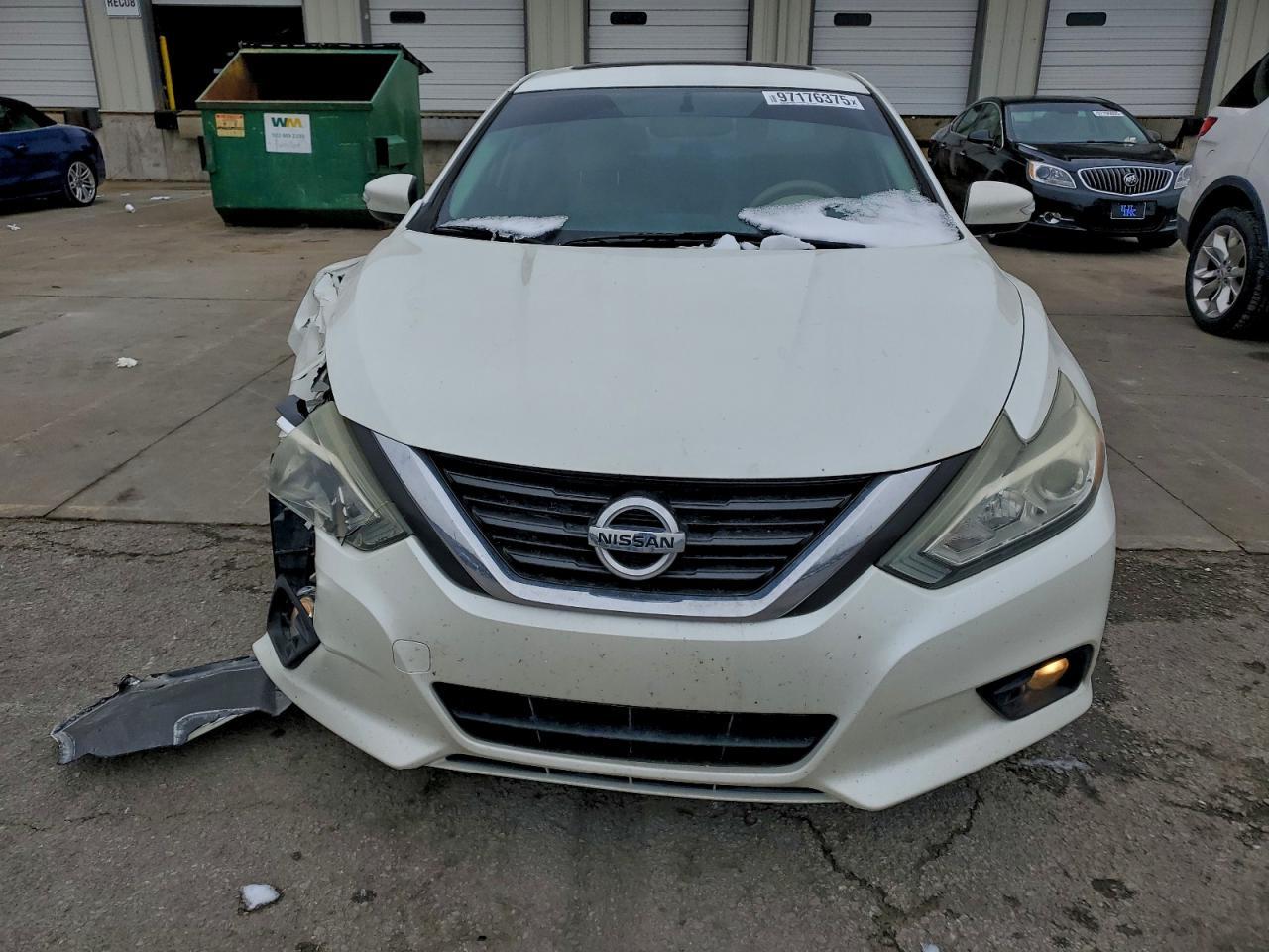 2016 NISSAN ALTIMA