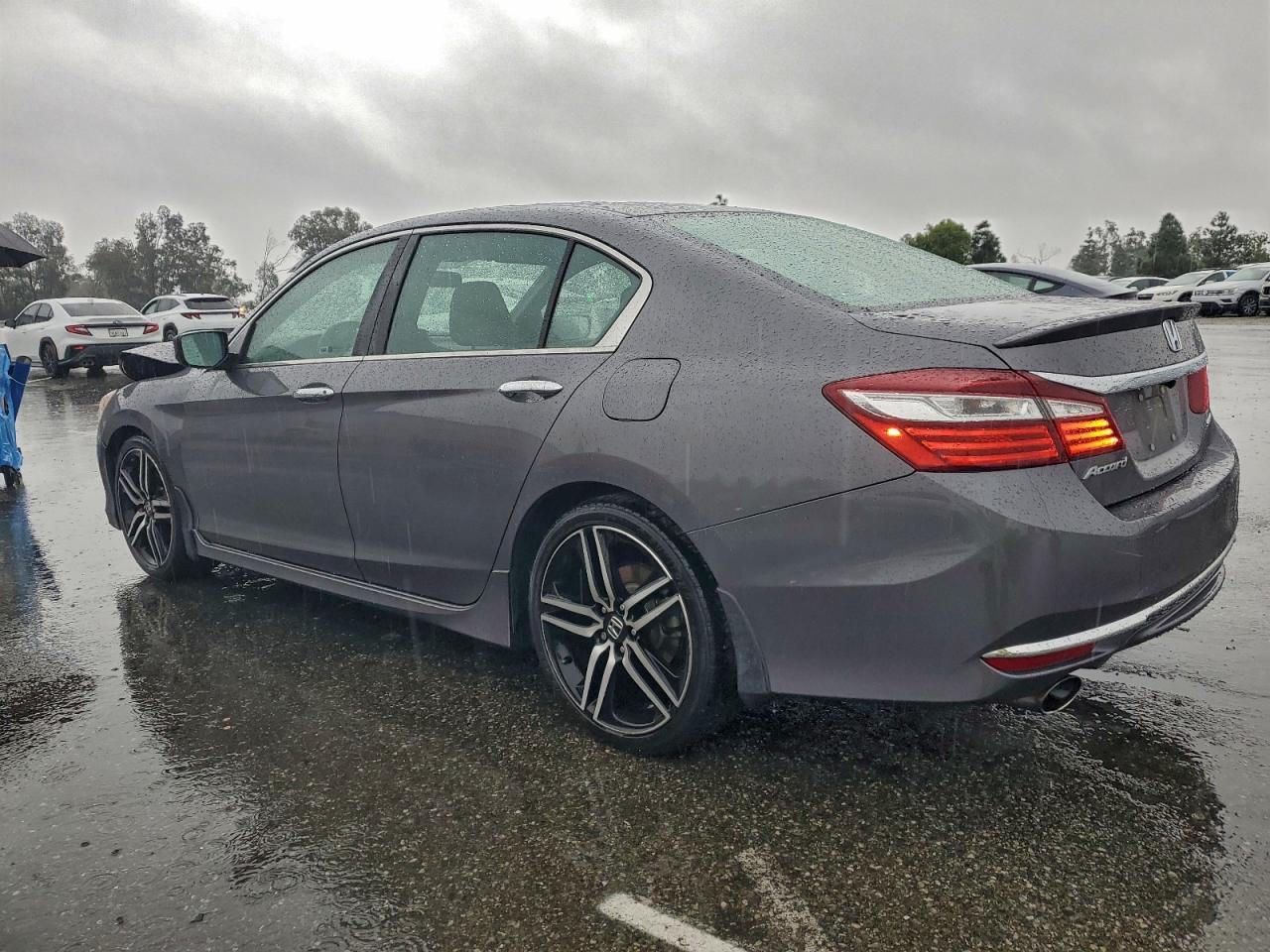2017 HONDA ACCORD