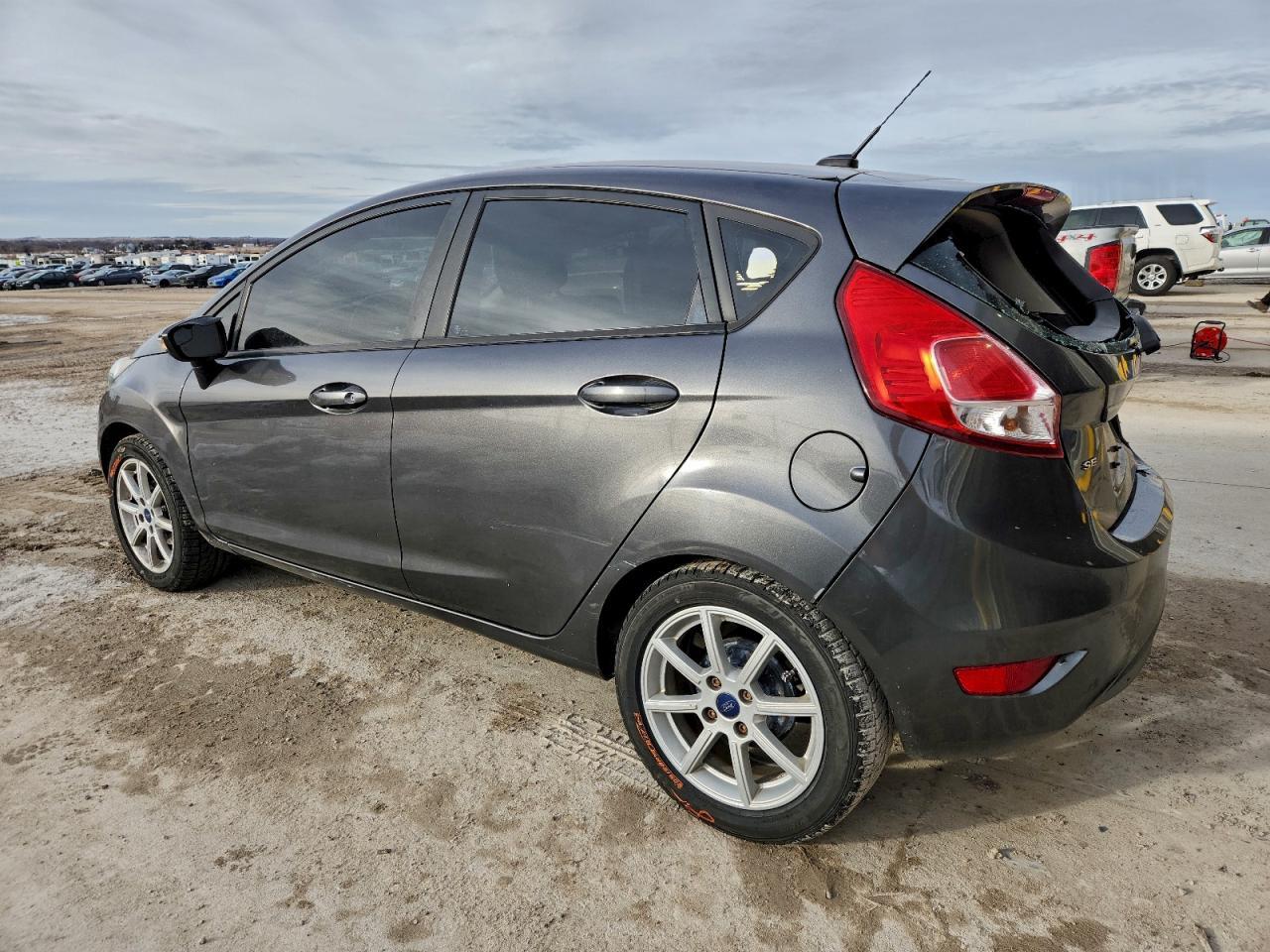 2016 FORD Fiesta
