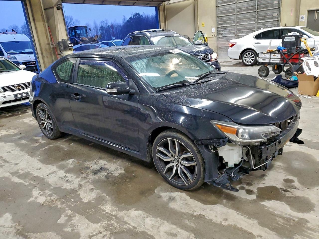 2016 TOYOTA SCION