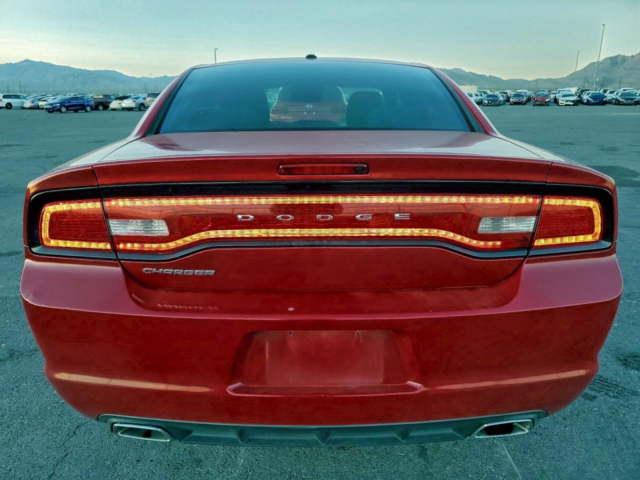 2011 DODGE CHARGER