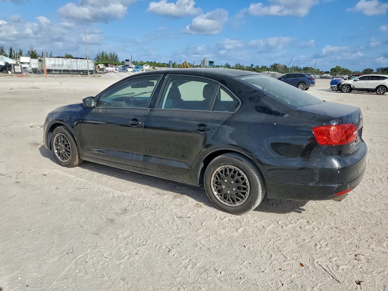 2013 VOLKSWAGEN JETTA