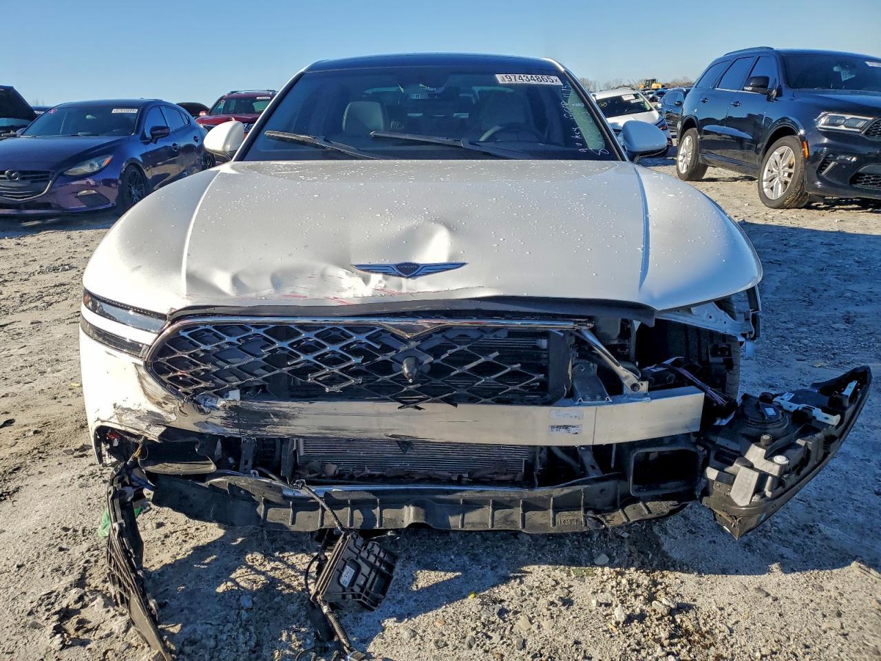 2025 GENESIS G90