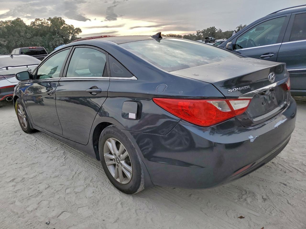 2013 HYUNDAI SONATA