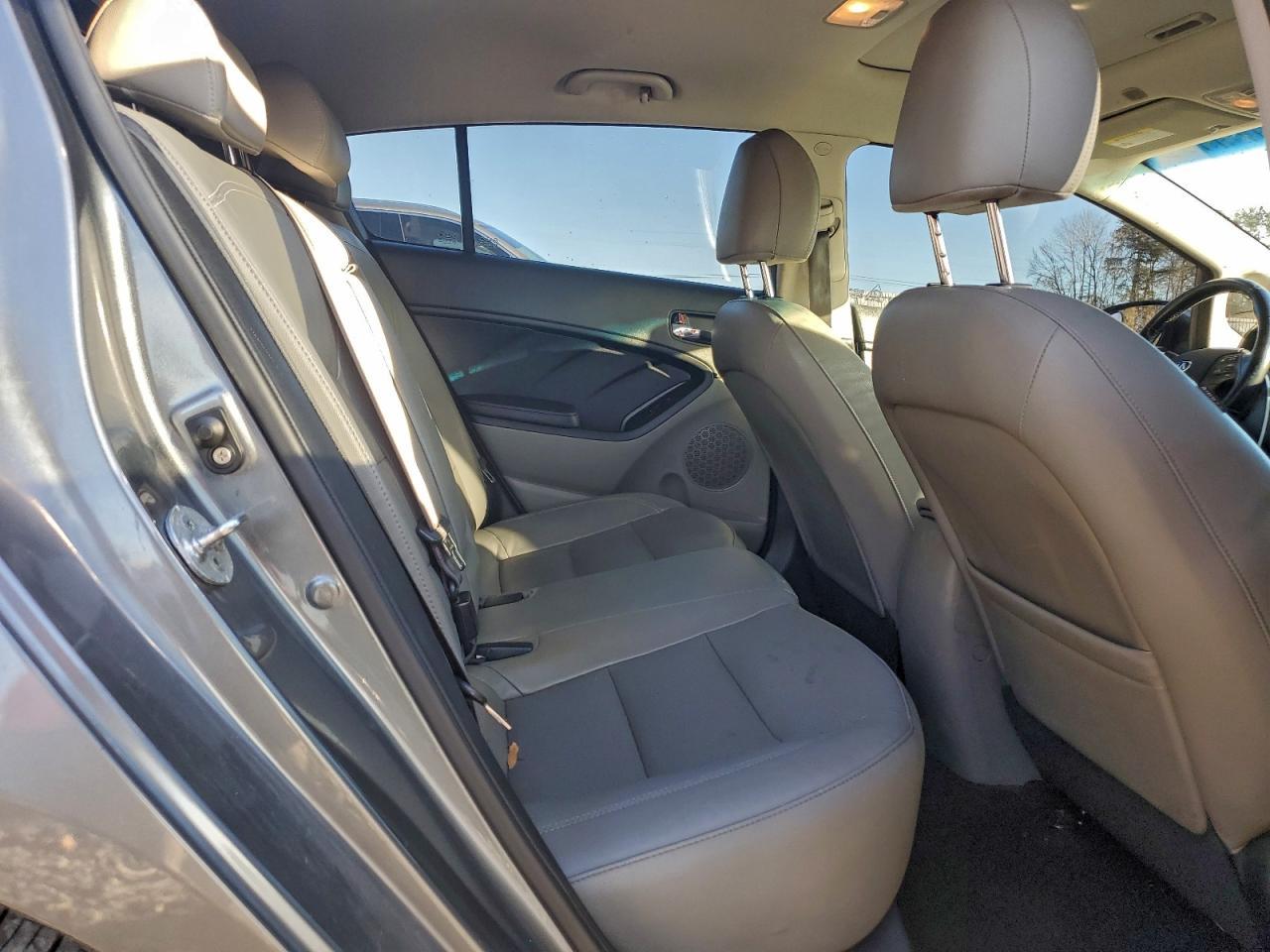 2015 KIA FORTE