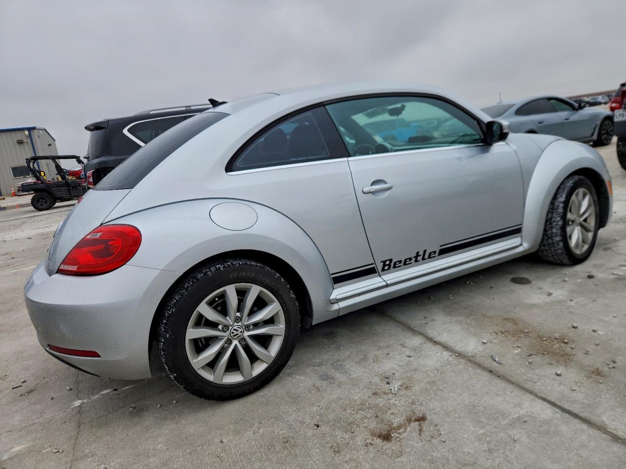 2014 VOLKSWAGEN Beetle