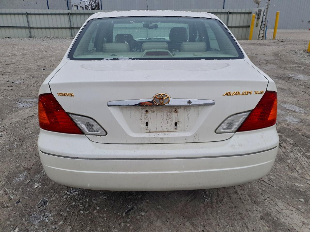 2001 TOYOTA Avalon