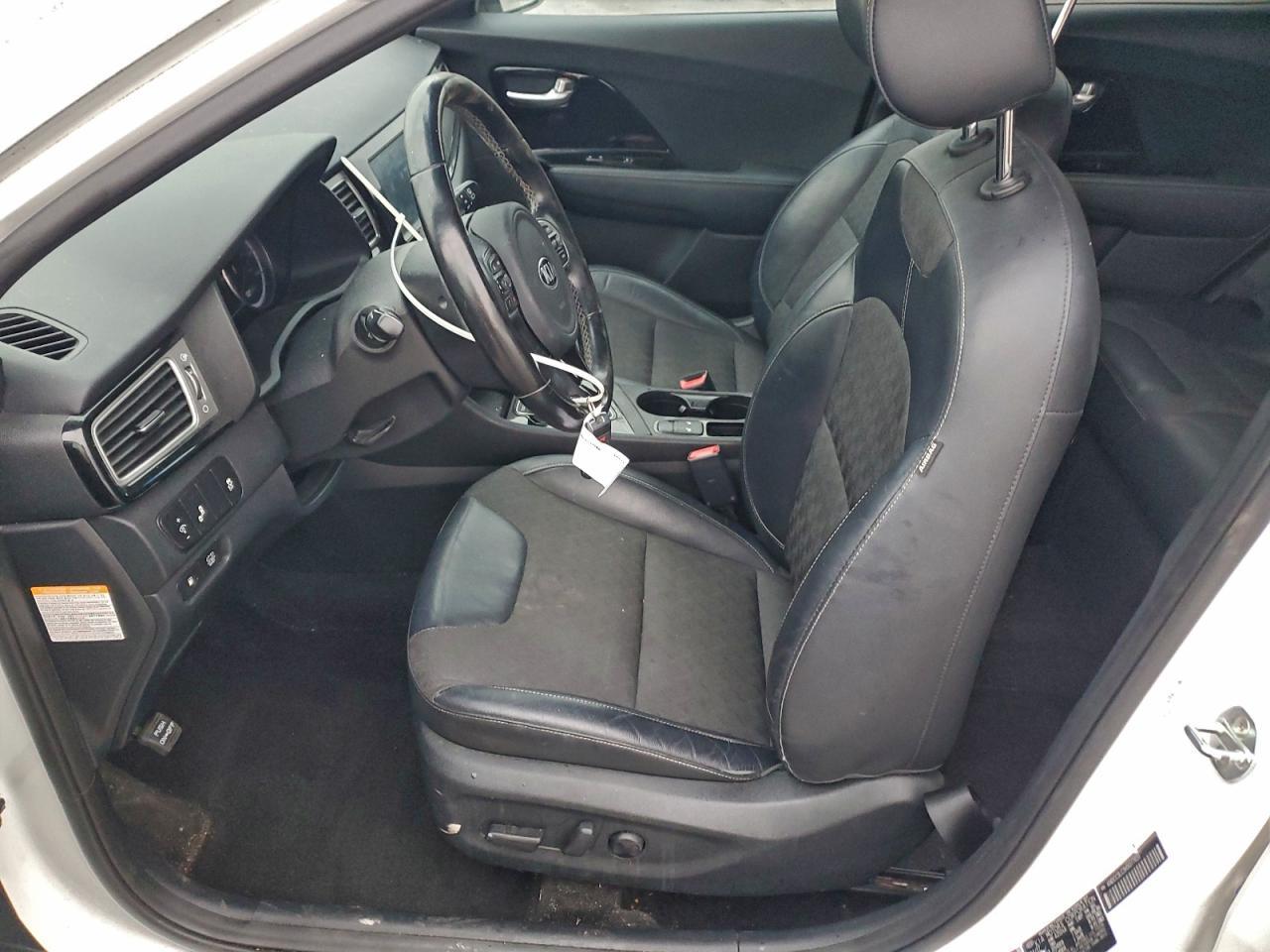 2017 KIA Niro