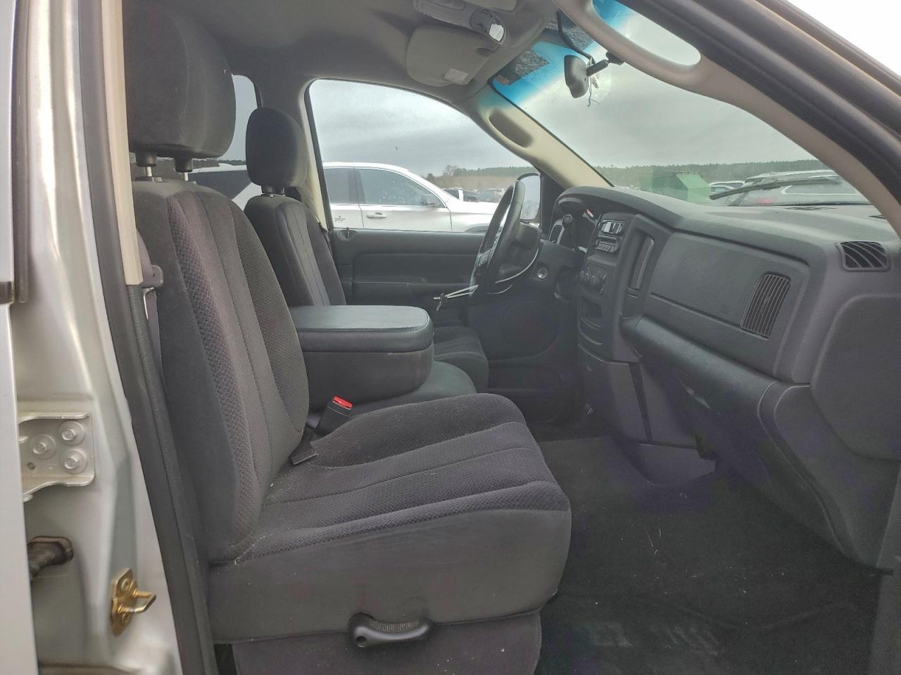 2004 DODGE RAM 1500