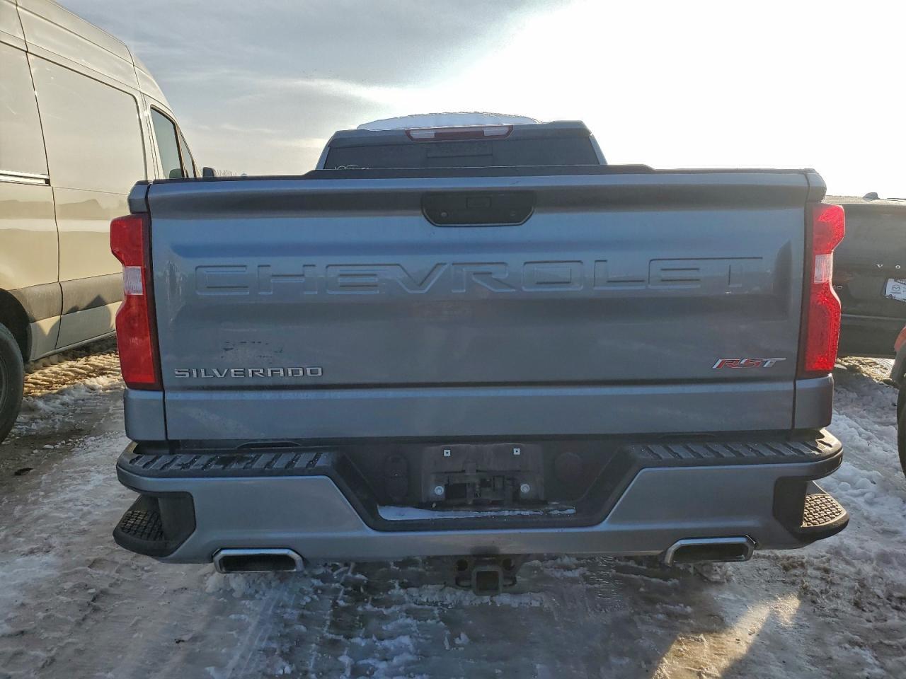 2021 CHEVROLET Silverado