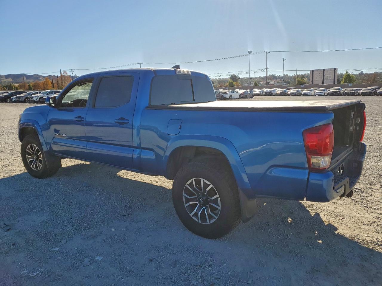 2017 TOYOTA TACOMA
