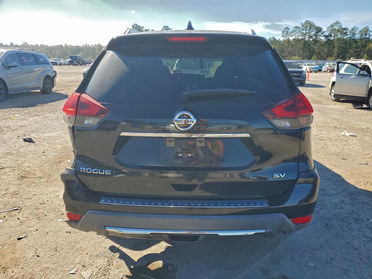 2018 NISSAN ROGUE
