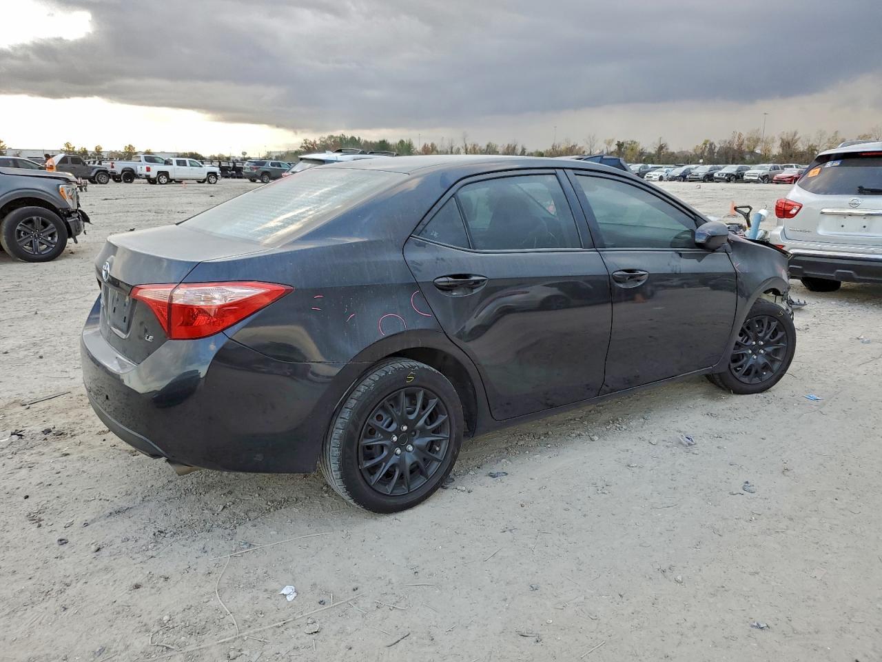 2019 TOYOTA COROLLA