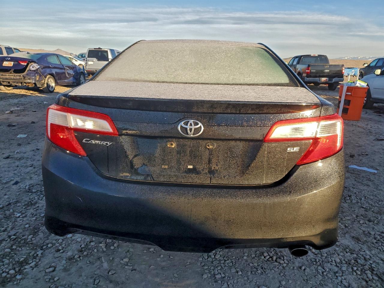 2013 TOYOTA CAMRY