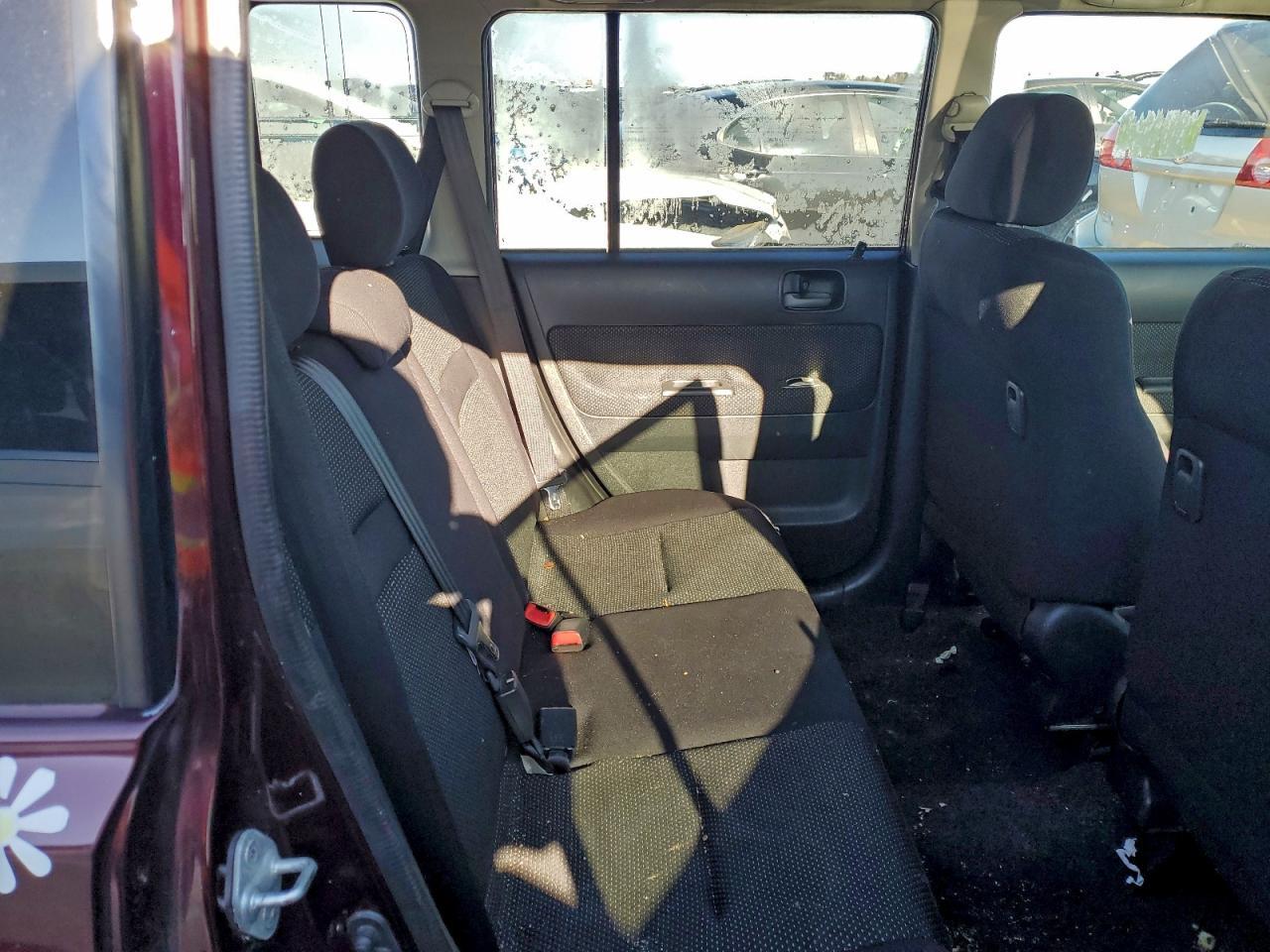 2005 TOYOTA SCION