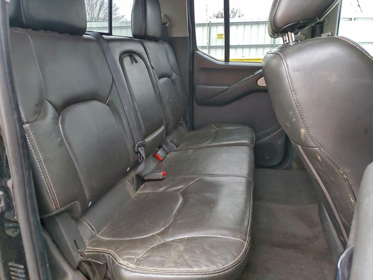 2017 NISSAN Frontier