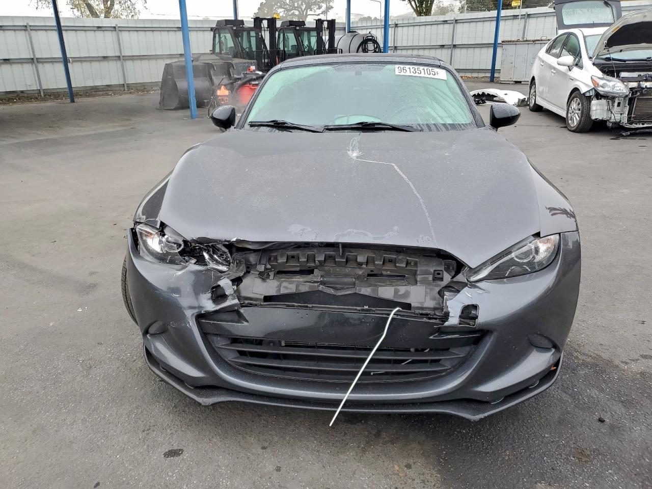 2017 MAZDA MX-5 Miata