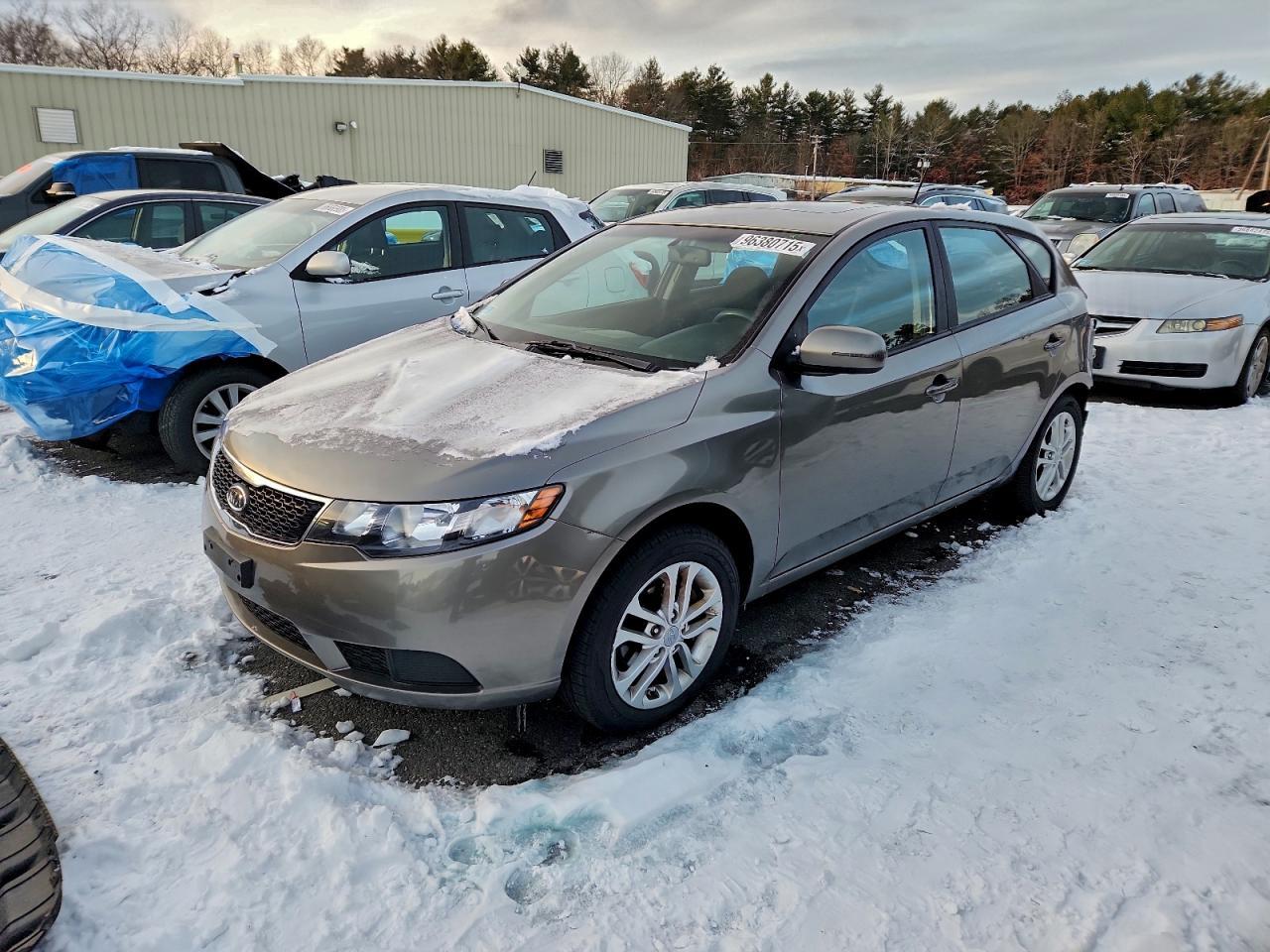 2011 KIA FORTE