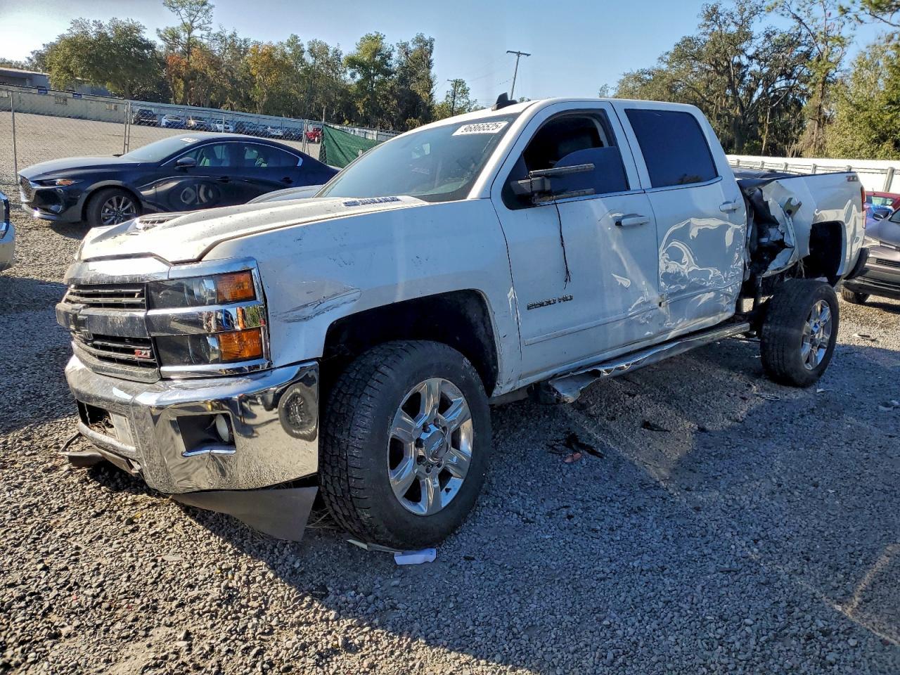 2017 CHEVROLET Silverado 2500