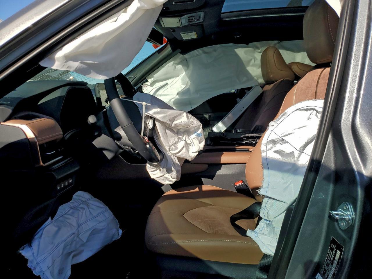 2026 TOYOTA HIGHLANDER