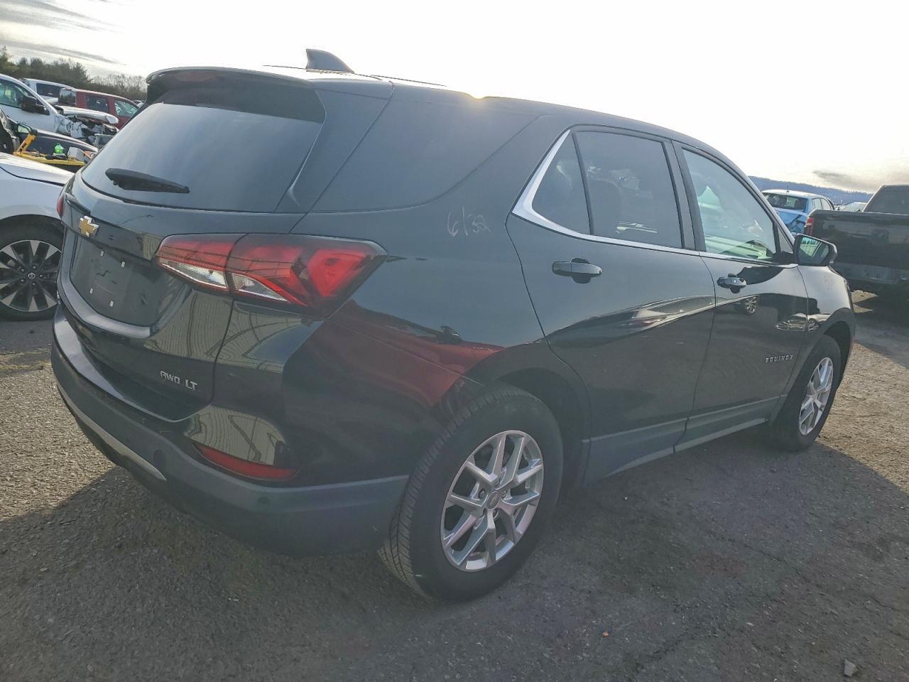 2022 CHEVROLET EQUINOX