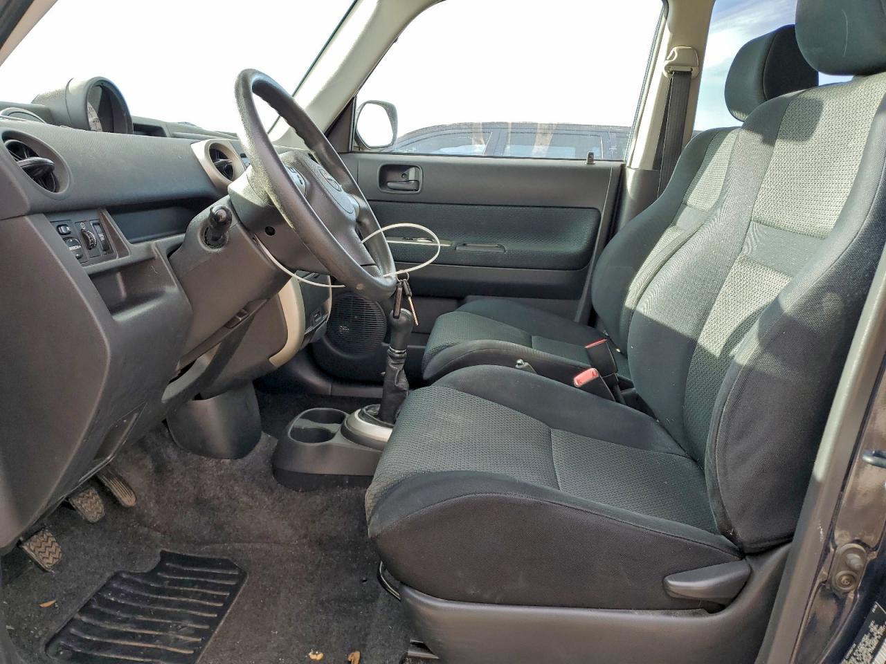 2006 TOYOTA SCION