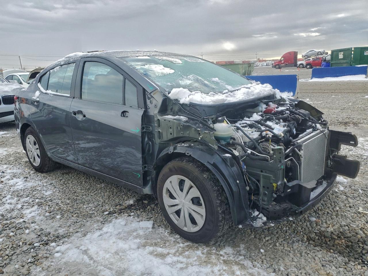 2025 NISSAN VERSA