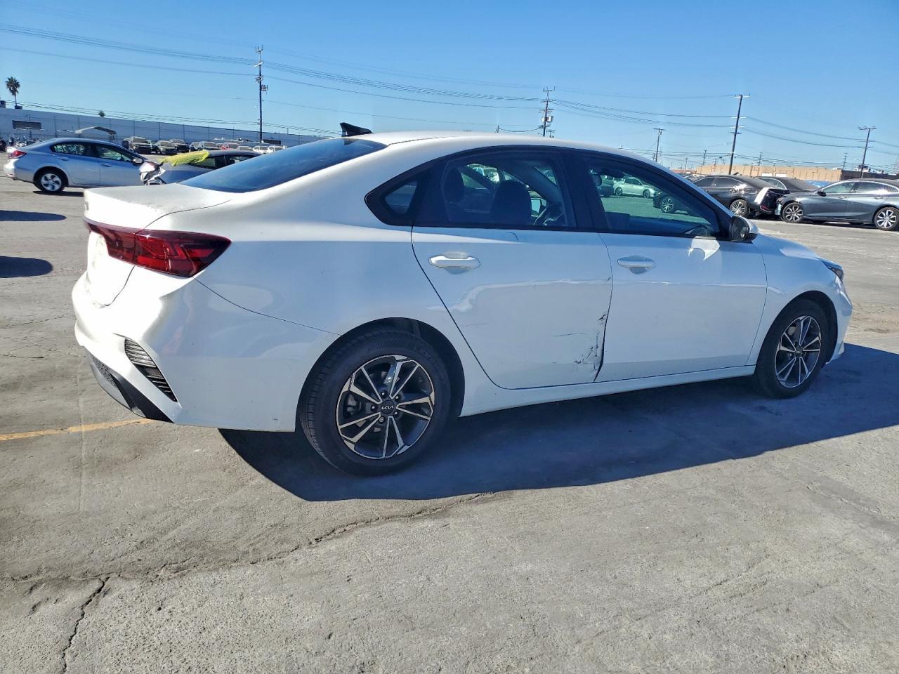 2023 KIA FORTE