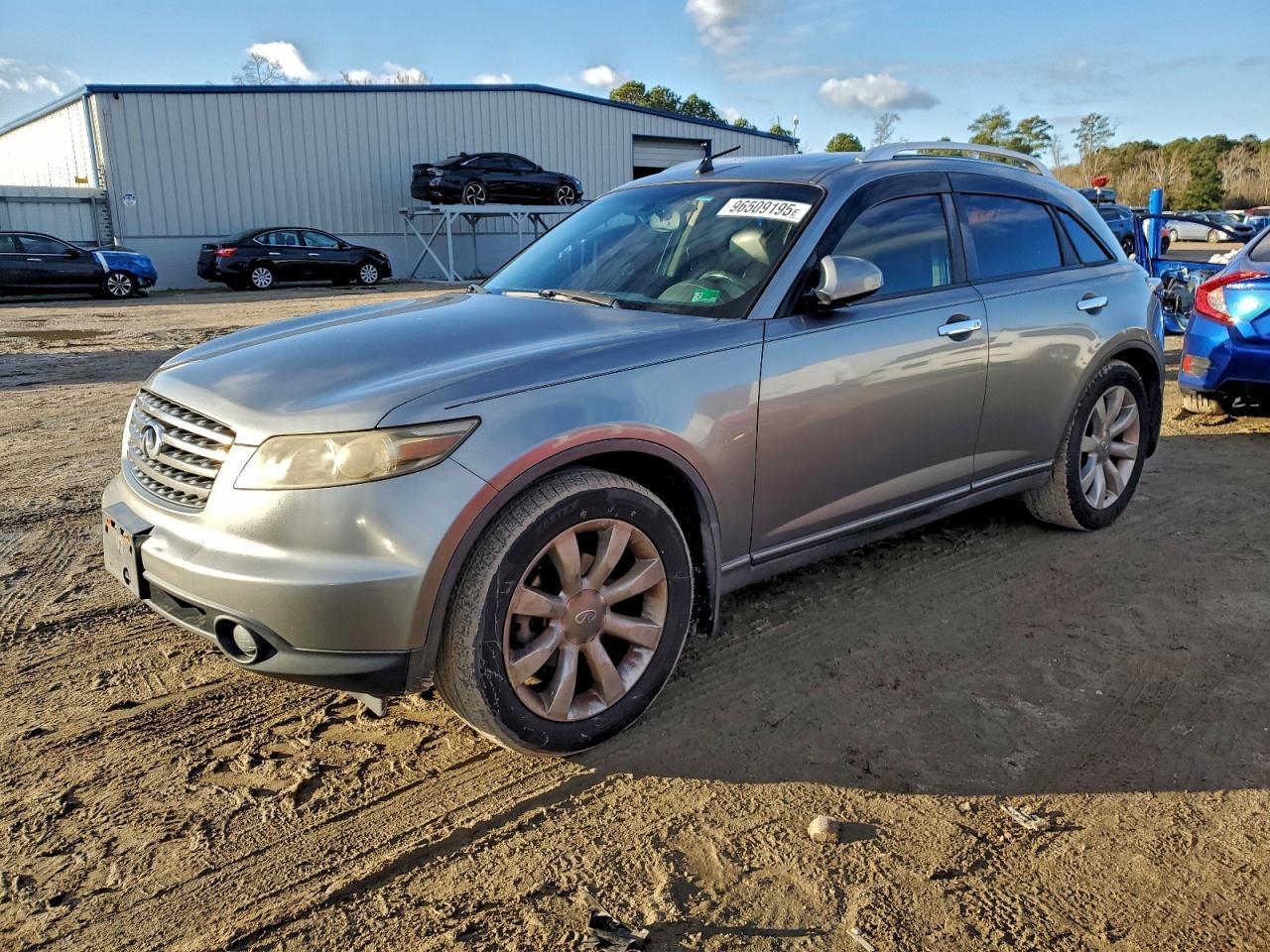 2005 INFINITI FX35
