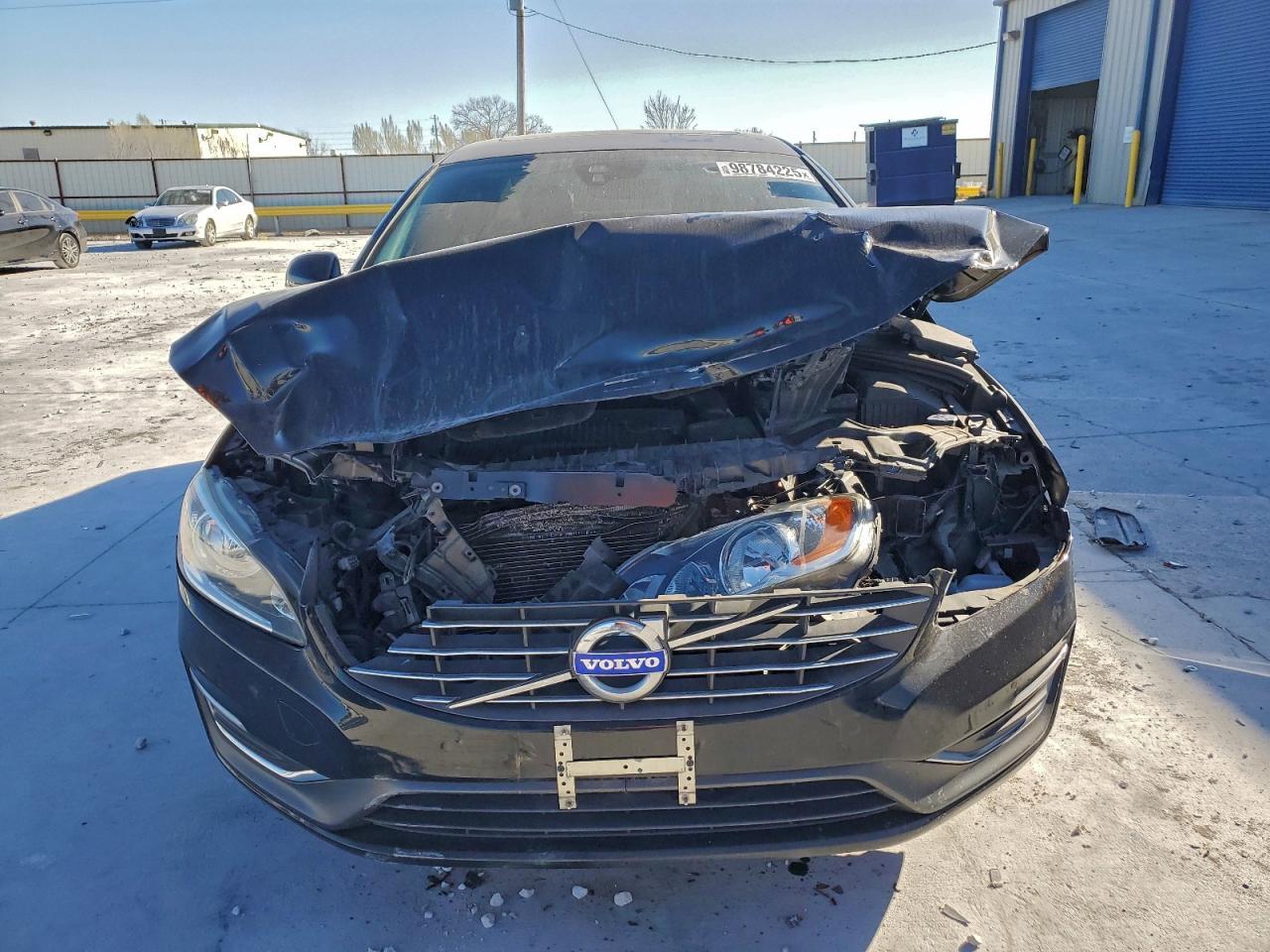 2015 VOLVO S60